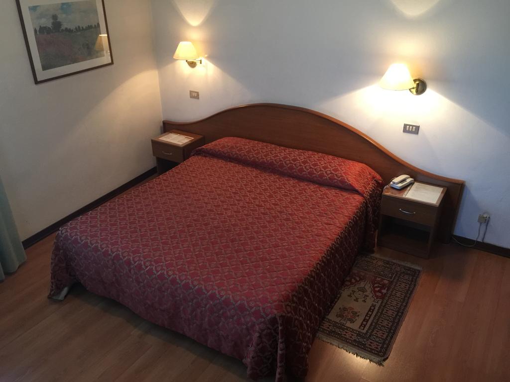 Hotel S.Antonio Padova Oda fotoğraf